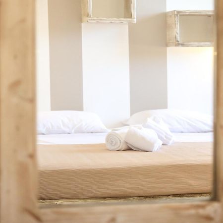 Blue And Blue Bed & Breakfast ตอร์เร ซาน จิโอวานนิ อูเจนโต ภายนอก รูปภาพ