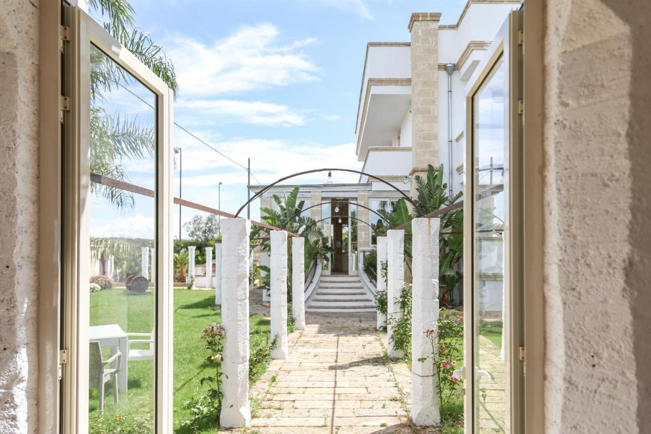 Blue And Blue Bed & Breakfast ตอร์เร ซาน จิโอวานนิ อูเจนโต ภายนอก รูปภาพ